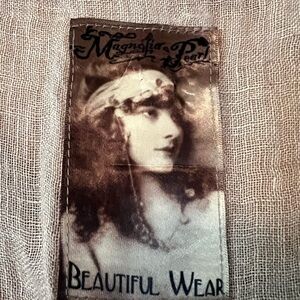 Magnolia Pearl Cream Top